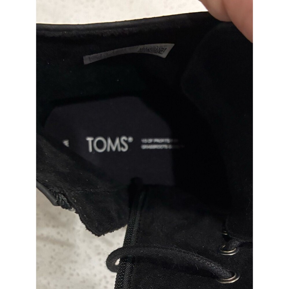 TOMS Black Combat Leather Boots Lace Up Side Zip Womens Size 7 Like New - Picture 9 of 10